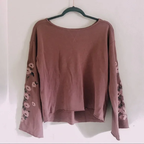 AE floral embroidered bell sleeve crewneck sweater - Picture 2 of 5